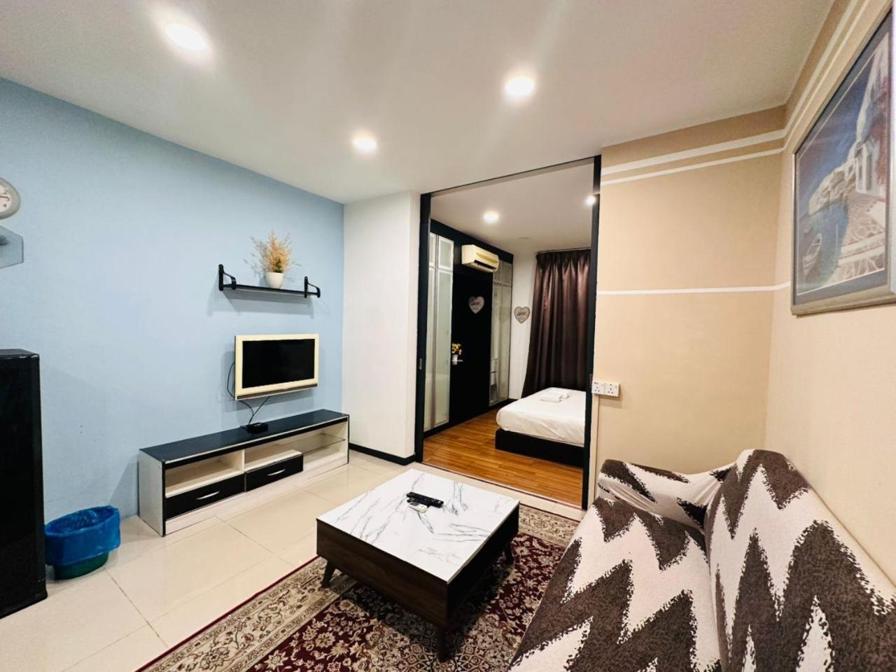 Taragon Service Apartment Куала-Лумпур Экстерьер фото