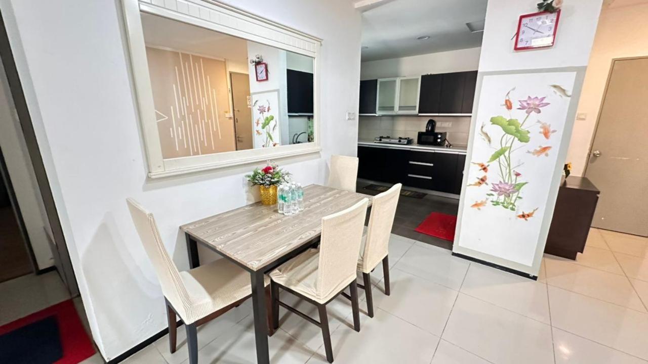 Taragon Service Apartment Куала-Лумпур Экстерьер фото